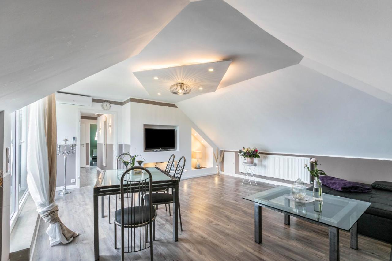 Uhse Wohlfuehloase Apartment Хайде Екстериор снимка