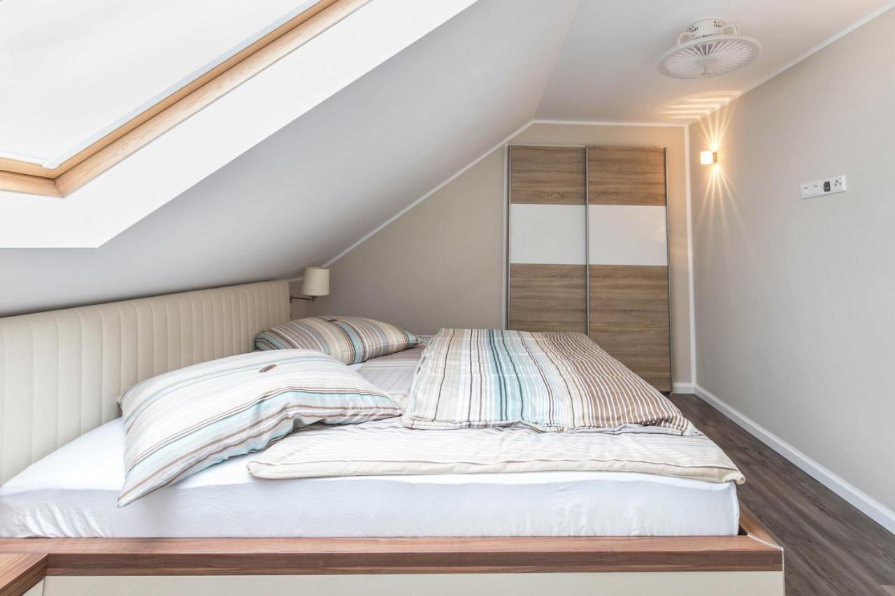 Uhse Wohlfuehloase Apartment Хайде Екстериор снимка